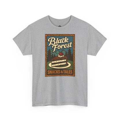 T-Shirt „Black Forest Snacks & Tales“ – Retro Schwarzwald Design