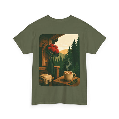 T-Shirt „Black Forest Love“ – Retro-Schwarzwald-Design mit Bollenhut & Hüttenzauber