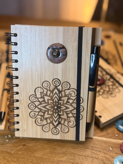 Notizbuch spirituell mit Edelstein